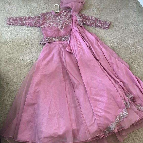 Beautiful indian choli dress /lahenga - Picture 5 of 13